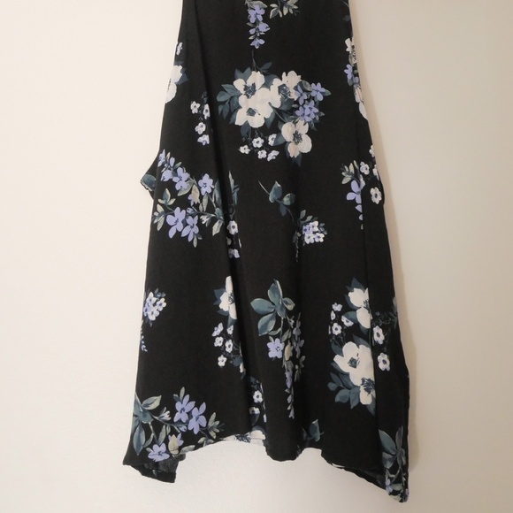 Hollister - Floral Tank Top Medium - Picture 4 of 4